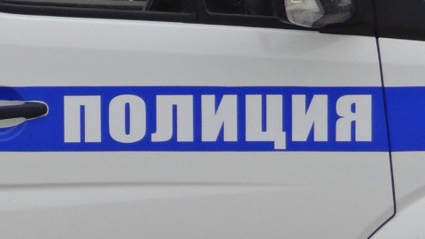 Бухгалтер предприятия заправила корпоративными топливными картами чужие автомобили на 250 000 рублей
